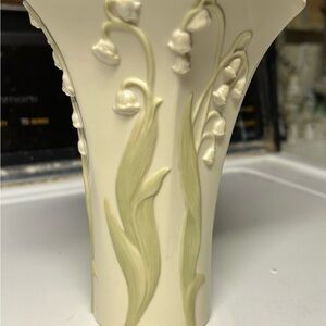 Elegant Cream and Green Floral Vase